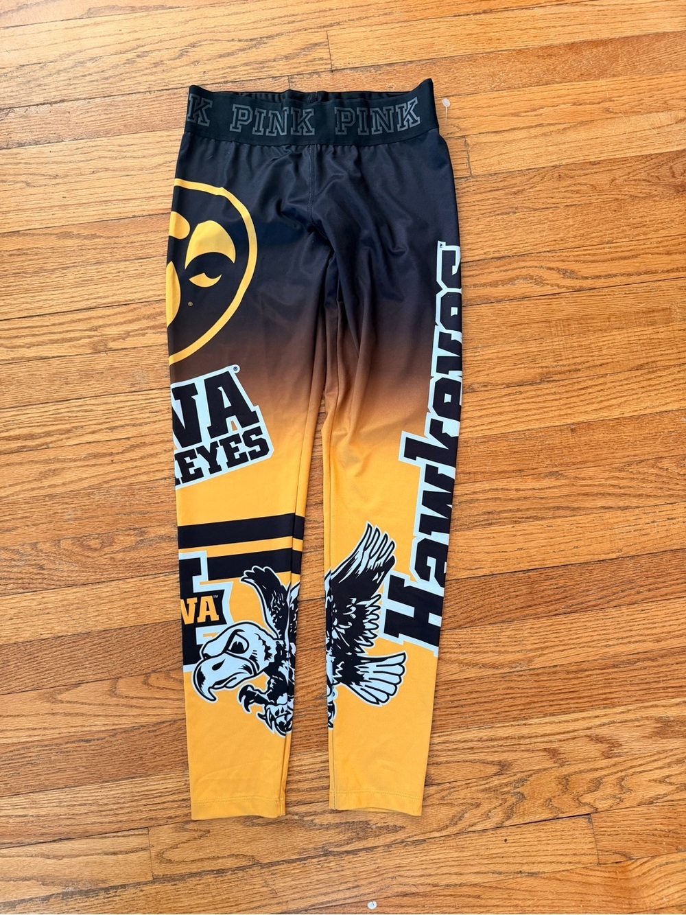 PINK Victoria’s Secret Iowa Hawkeyes Ultimate Leggings M Black Gold NCAA